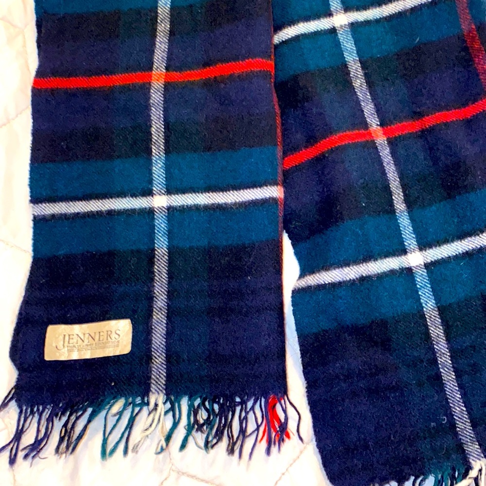 Jenners scarf